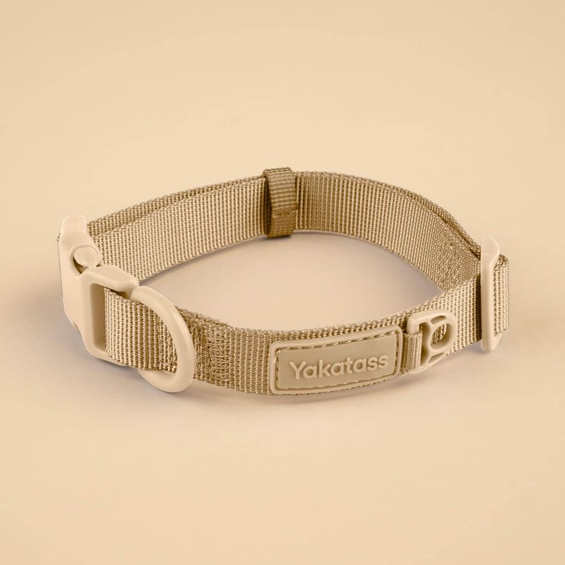 Yakatass beige halsbånd